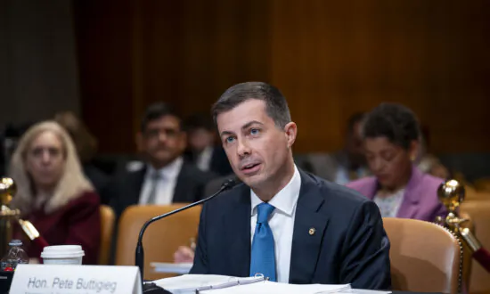Transportation Secretary Announces $1.8 Billion in Infrastructure Grants Across US