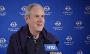 Shen Yun Performance Moves São Paulo Audiences to Tears