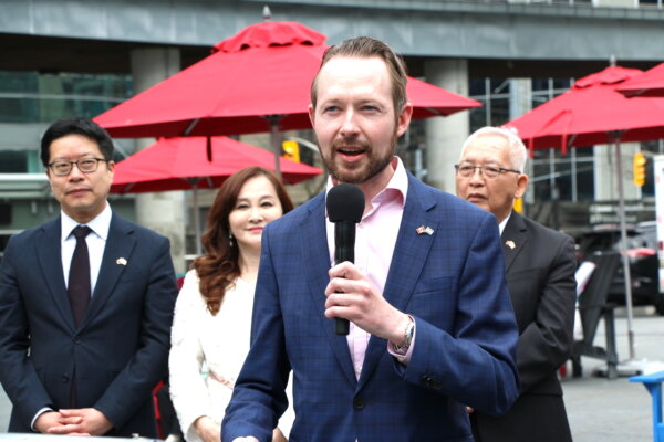 Epoch Times Photo