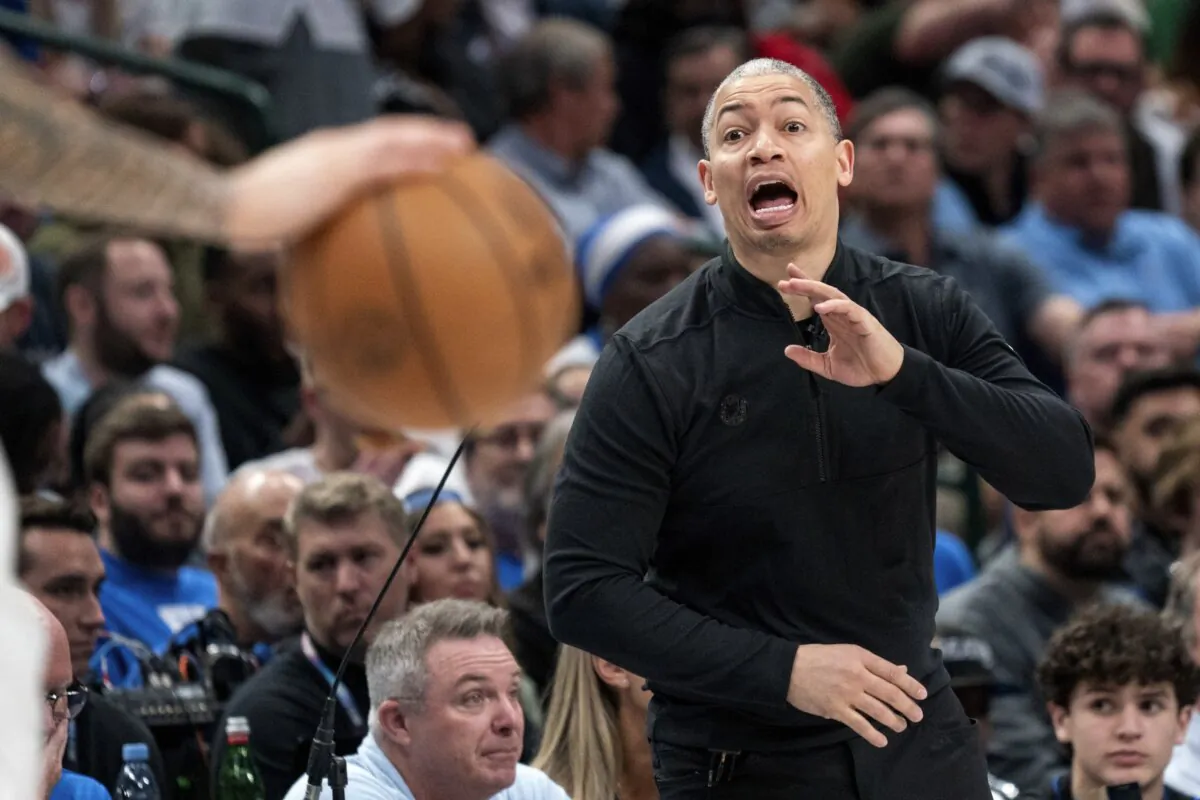 Los Angeles Clippers head coach Tyronn Lue shouts to his players during the second half of Game 4 of an NBA basketball first-round playoff series against the Dallas Mavericks in Dallas on April 28, 2024. (Jeffrey McWhorter/AP Photo)