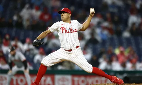 Suárez Has Strong 6-inning Outing as the Streaking Phillies Rout the Giants 14–3