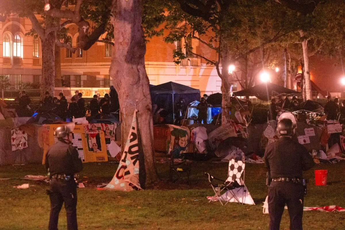Los Angeles Police Department officers dismantle the pro-Palestinian encampment on Alumni Park at the University of Southern California (USC) in Los Angeles on May 5, 2024. (Jason Goode/AFP via Getty Images)