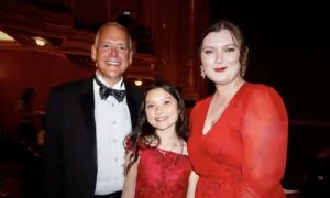 Shen Yun Is ‘Absolutely Exquisite,’ Says Bank VP