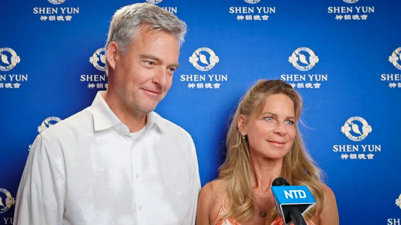 Axel and Sabine Hager enjoyed Shen Yun at the Metropol Theater Bremen, Germany, on May 1, 2024. (NTD)