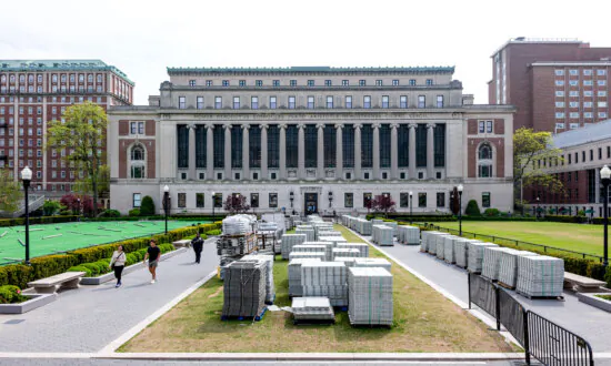 Columbia, USC Begin Protest-Altered Graduations on May 10 Amid Campus Turmoil