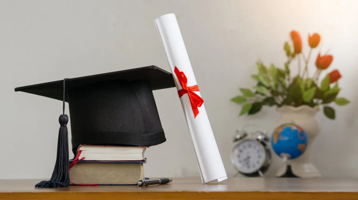 Mary Hunt shares advice with high school and college graduates. (witsarut sakorn/Shutterstock)