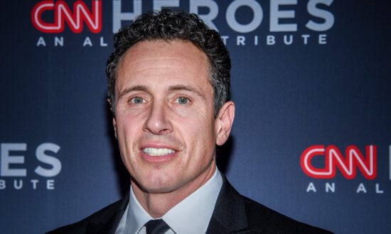 Chris Cuomo Backtracks on Vaccine Injury Suggestion, Touts Ivermectin