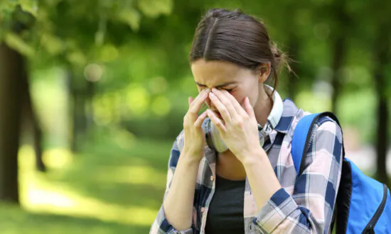 Pollen Peak Sparks Warning to Asthma and Allergy Sufferers
