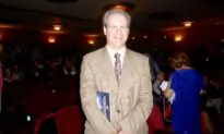 Journalist Supports Shen Yun’s Faith-Based Message