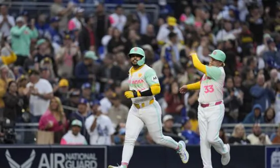Newcomer Arraez Hits a Walk-Off Single to Give the Padres a 2–1 Win Over the Dodgers
