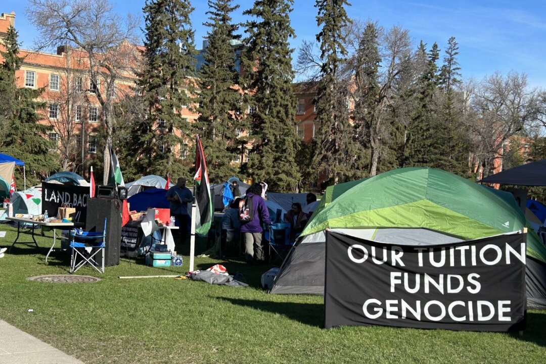 Edmonton Police Clear Pro-Palestinian Encampment at University of Alberta