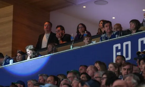 BC’s David Eby, Alberta’s Danielle Smith Watch Oilers-Canucks Playoff Game Together
