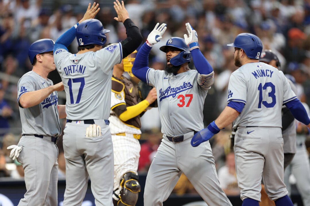 Teoscar Hernández Hits Grand Slam And Paxton Pitches Strong As Dodgers ...