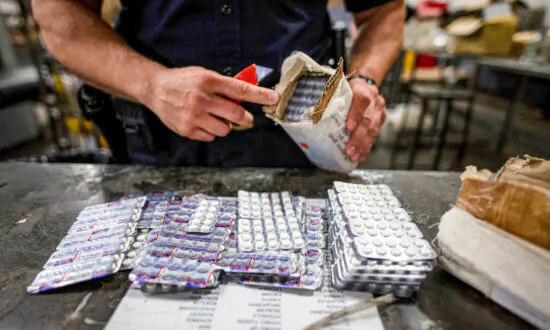 Flight Attendants Accused of Smuggling Drug Money