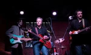 Video: Blinken Plays Guitar at Kyiv Underground Bar