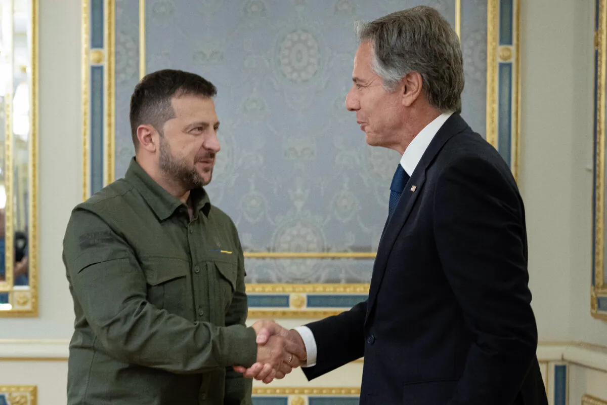 Ukraine's President Volodymyr Zelensky (L) shakes hands with U.S. Secretary of State Antony Blinken (R) before a meeting in Kyiv, Ukraine, on Sept. 6, 2023. (Brendan Smialowski/AFP via Getty Images)