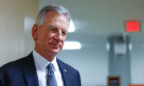 Sen. Tuberville Hosts Roundtable Discussion for National Police Week