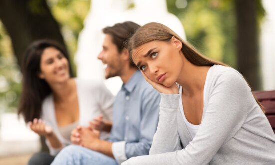 9 Ways Envy Undermines Happiness