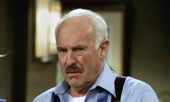 Dabney Coleman, Actor Who Specialized in Curmudgeons, Dies at 92