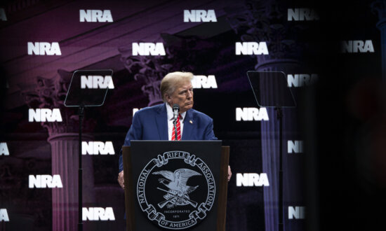 Trump Highlights 2nd Amendment as Vital Amid Illegal Immigration Crisis