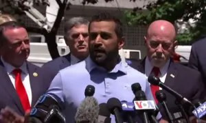 GOP Leaders Support Trump at Courthouse, Lambaste Cohen Testimony