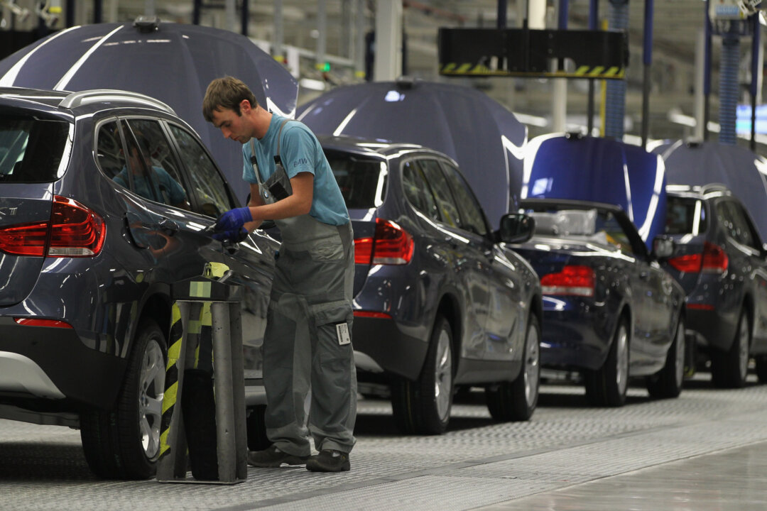 Major Automakers Imported Cars With Parts Linked to Forced Labor in China, Senate Probe Finds - Vimarsana News