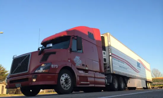 Trucking Firm VP: Cargo Theft on the Rise; Scarlett Johansson Takes on Open AI | Business Matters Full Broadcast (May 21)