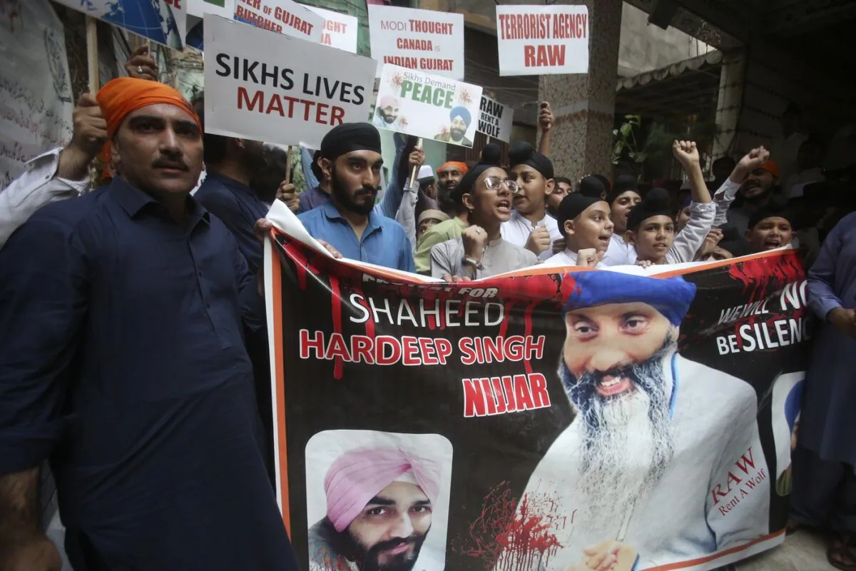 Members of the Sikh community hold a protest against the killing of Hardeep Singh Nijjar, in Peshawar, Pakistan, Sept. 20, 2023. (The Canadian Press/AP-Muhammad Sajjad)