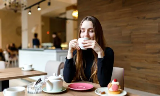 Researchers Find That Music Affects How We Eat