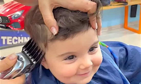 Adorable Baby Can’t Stop Smiling During Haircut