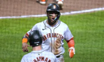 Giants Turn Tables on Pirates With Big Comeback, Extra-Inning Victory
