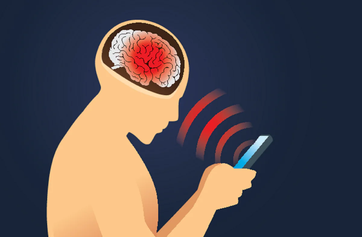 Cell phone radiation. (Dancing_Man/Shutterstock)