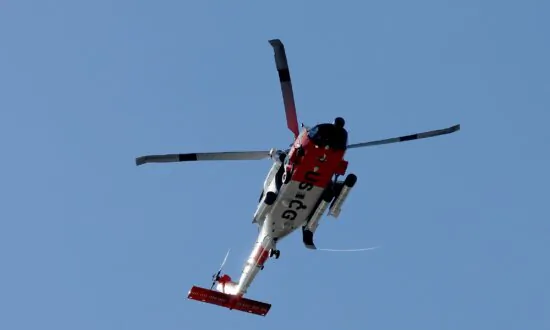 US Coast Guard Searching for 5 People After Fishing Boat Reportedly Capsized in Seas Off Alaska