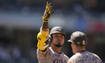 Padres Rally to Beat Yankees, Avoid Second Consecutive Home Sweep