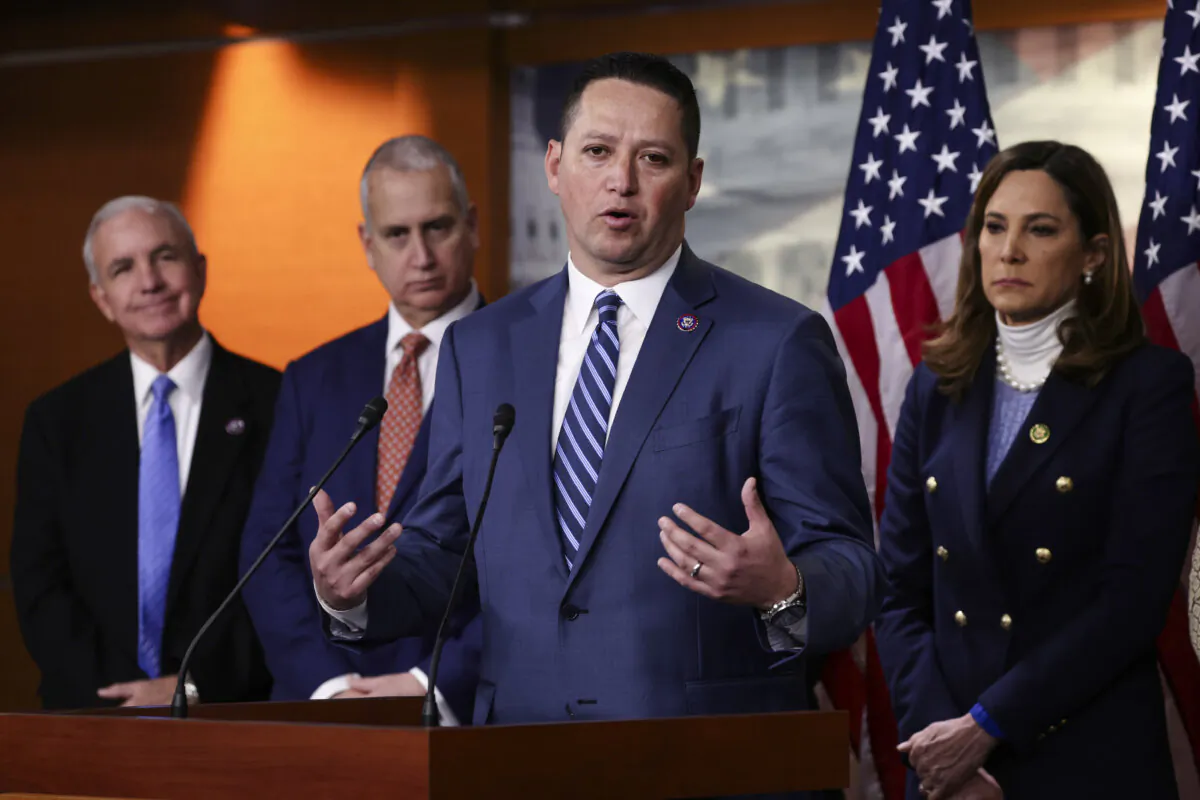Flanked by members of the Congressional Hispanic Conference, co-chair Rep. Tony Gonzales (R-Texas) speaks during a news conference at the U.S. Capitol on Feb. 1, 2023. (Alex Wong/Getty Images)