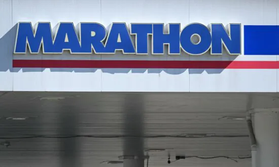 ConocoPhillips to Buy Marathon Oil in $22.5 Billion Deal; Walgreens Slashes Prices on Over 1,500 Products | Business Matters Full Broadcast (May 29)