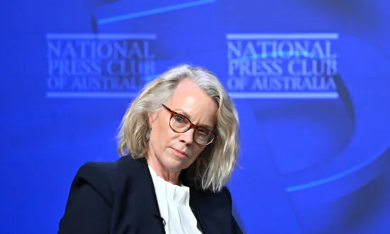 ABC’s Laura Tingle Issues Statement Explaining Comments on Racism