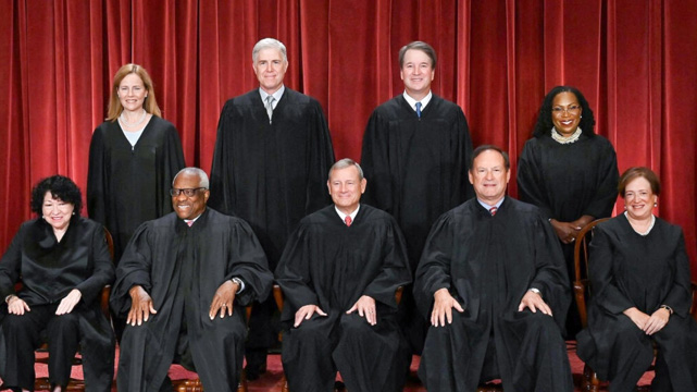 Supreme Court Liberals Recuse Themselves