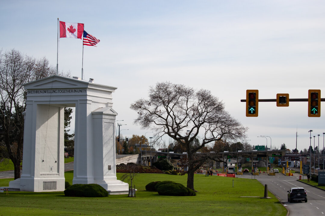 Canadian Woman Charged for Allegedly Kicking US Border Agent in the Face