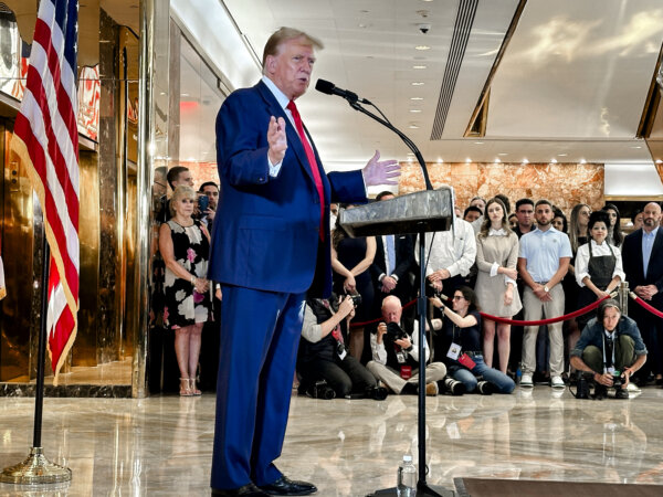 Epoch Times Photo