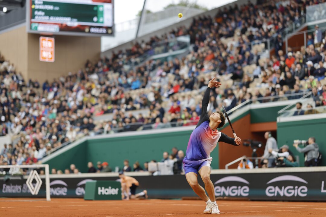 Ben Shelton’s Painful Shoulder and Slower Serve Speeds Hurt During a