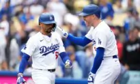 Early Homers From Betts, Freeman Lead Dodgers Over Rockies 4–0