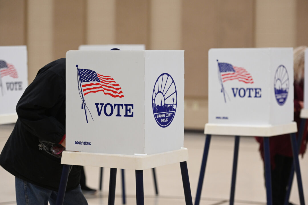 Blue Kansas? Voters in Kansas Weigh in as Democrats Gain in Senate Polls