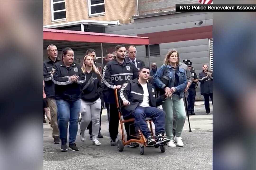 Illegal Immigrant Shoots 2 NYPD Officers During Chase in Queens, Police ...