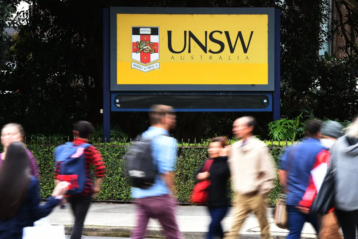 Students enter the University of New South Wales (UNSW) in Sydney, Australia, on Sept. 22, 2016. (AAP Image/Dean Lewins) 