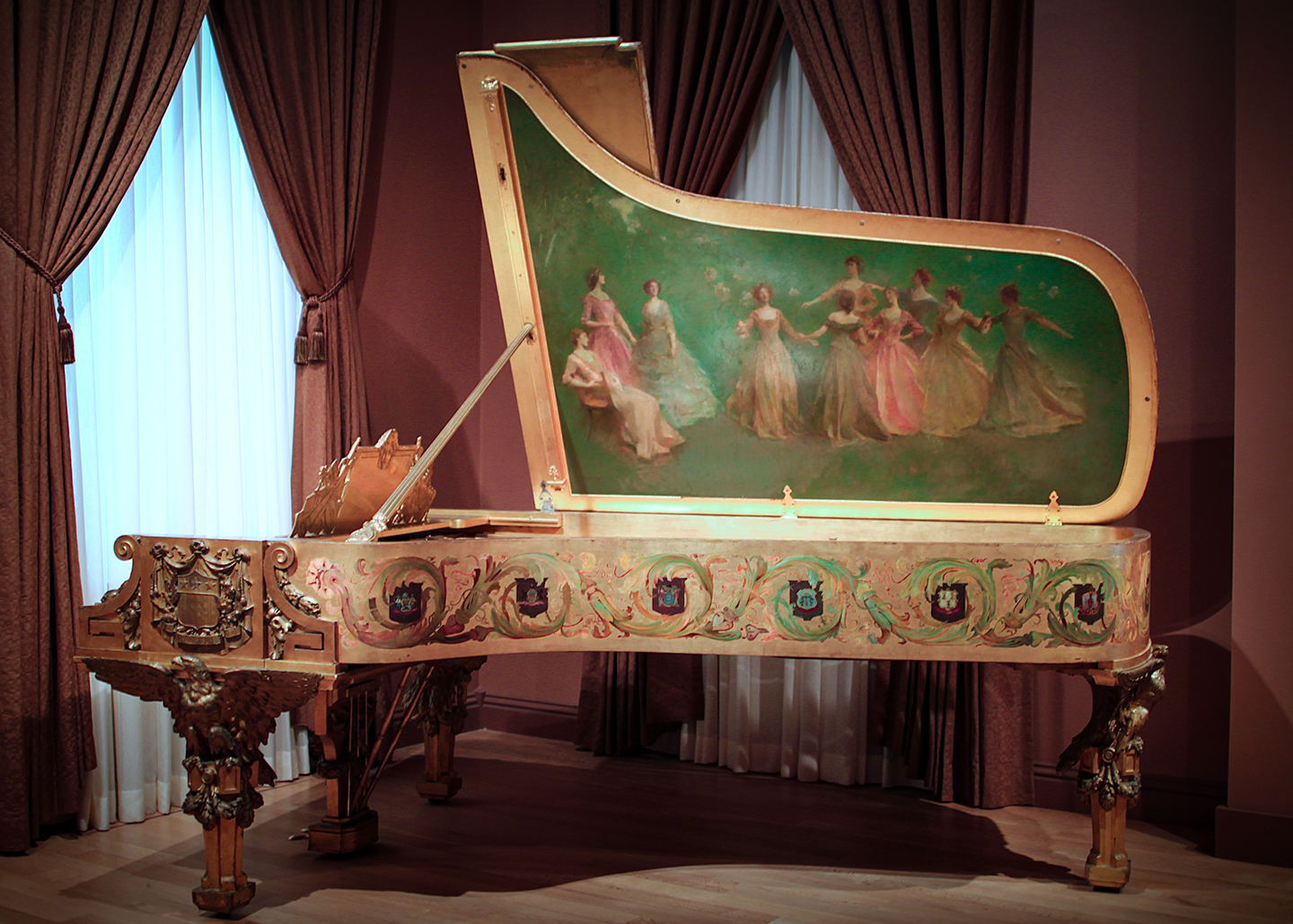 First White House piano