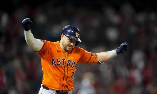 Yainer Diaz Homers in His 4th Straight Game, Framber Valdez Throws a 4-hitter, Astros Top Halos 7–1