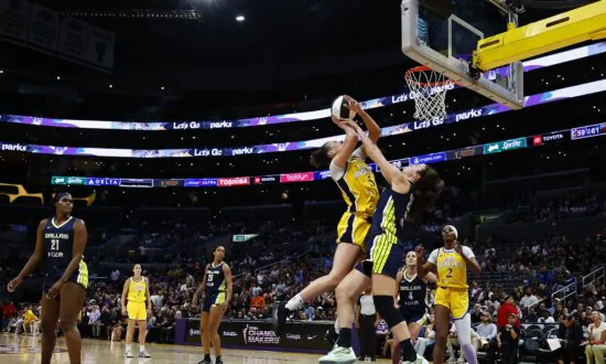 Dearica Hamby Guides Sparks to Victory Over Wings
