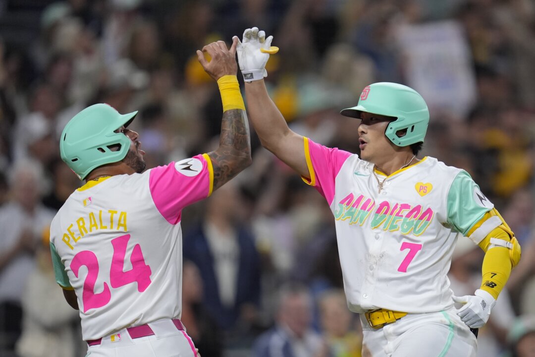 Diamondbacks' Close Defeat: Locklear'S Homer A Glimmer Of Hope? - 8qr50ii