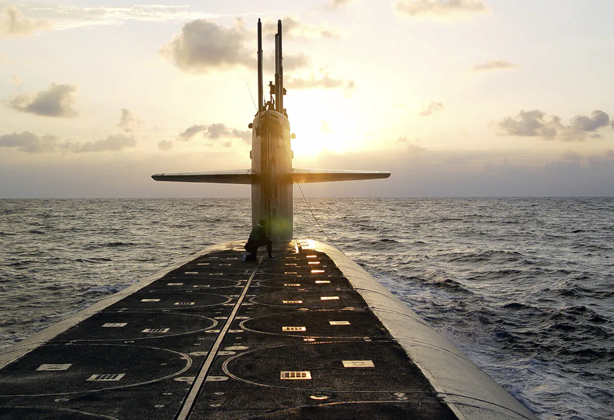 The Ohio-class ballistic-missile submarine USS Wyoming approaches Naval Submarine Base Kings Bay, Ga., on Jan. 9, 2008. (Lt. Rebecca Rebarich/U.S. Navy)